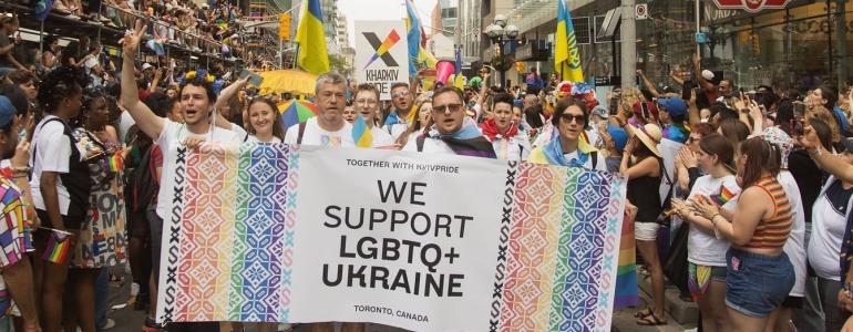 «ЛГБТ+ люди — нормальні»: як змінилася риторика щодо життя ЛГБТ+ людей в Україні в умовах повномасштабної війни