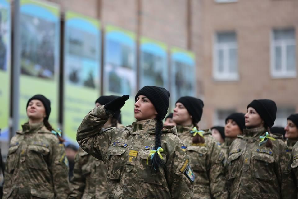 How Women Changed the Ukrainian Army - Гендер післяЄвромайдану