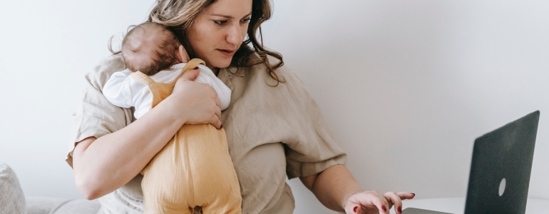 Повернення мами на роботу і збереження грудного вигодовування
