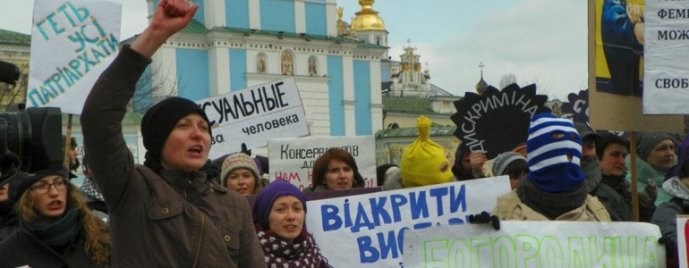 Are we all sisters? Ukrainian feminism between the West and Russia