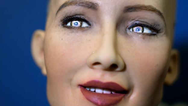 Робот Софія отримала більше прав, ніж більшість жінок у Саудівській Аравії