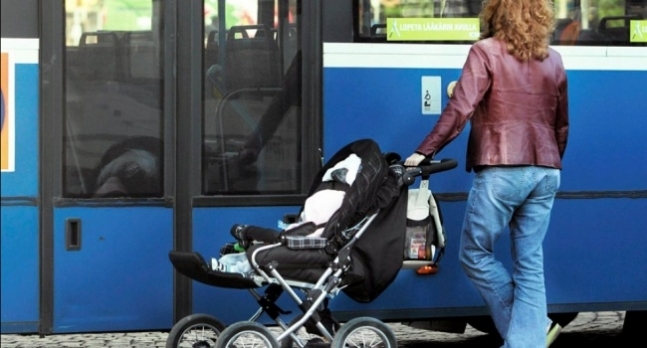 У Луцьку маршрутки можуть не зупинятися матерям з дитячими візками